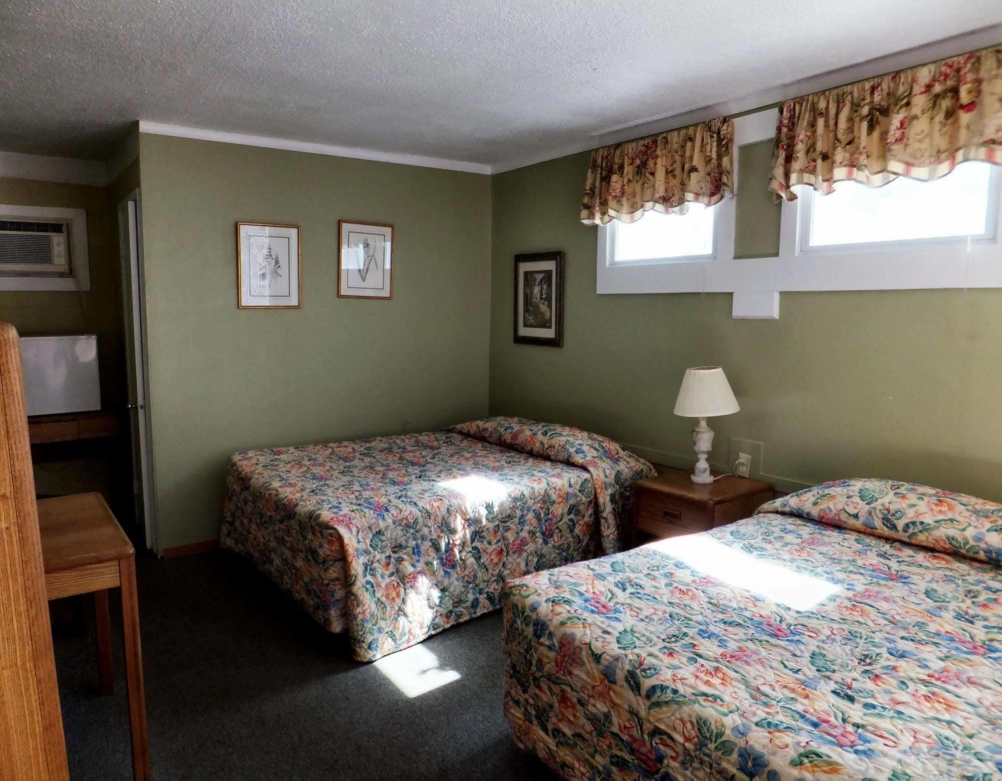Windsor Motel Лейк Джордж Екстериор снимка